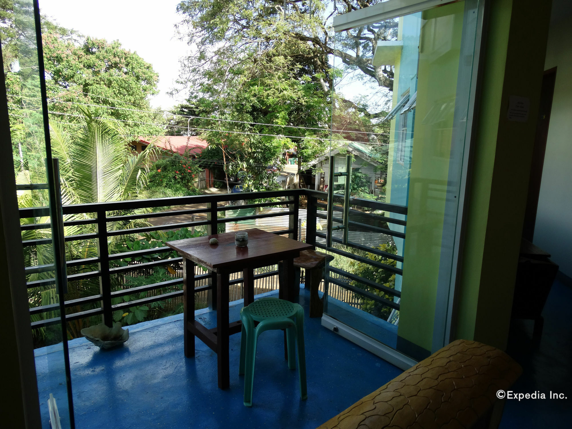 Ezy Stay Puerto Princesa Tiniguiban Exterior photo